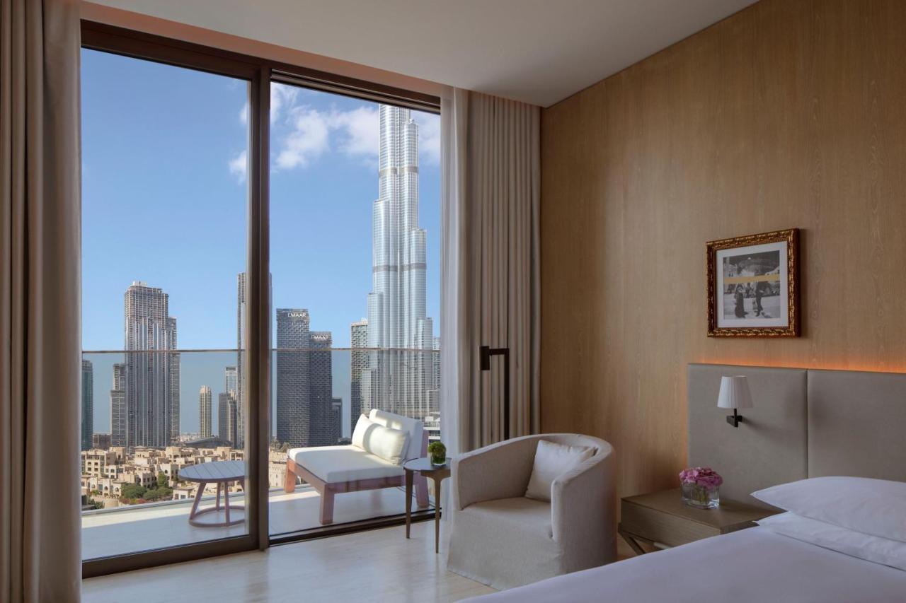 The Dubai Edition Exteriör bild A guest room at the Address Downtown Dubai