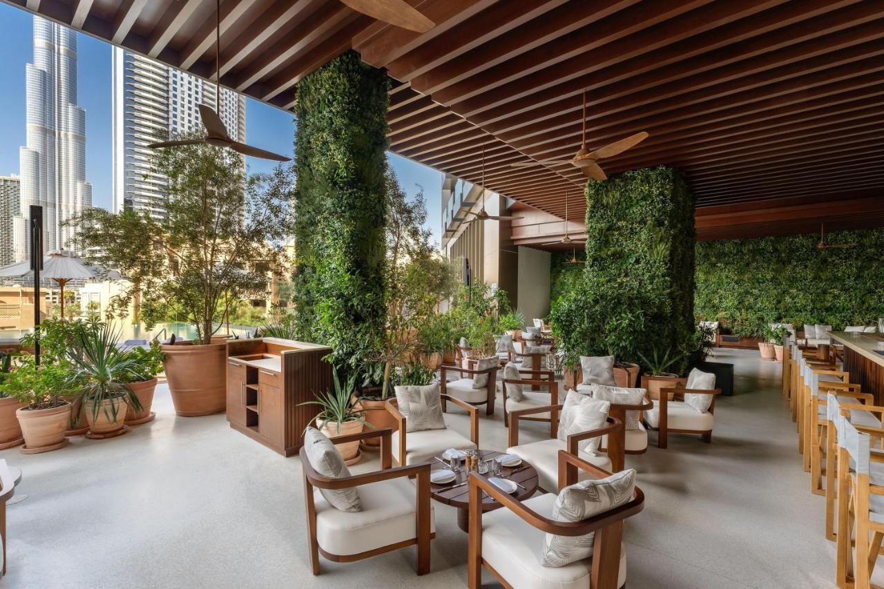 The Dubai Edition Exteriör bild The Terrace at the Four Seasons Hotel