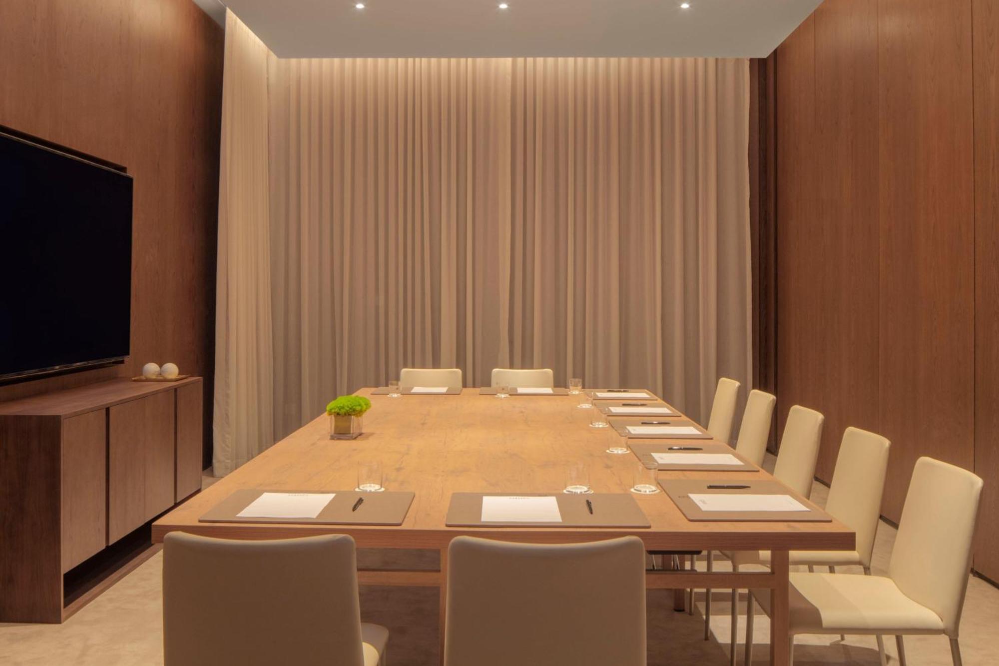 The Dubai Edition Exteriör bild Meeting room